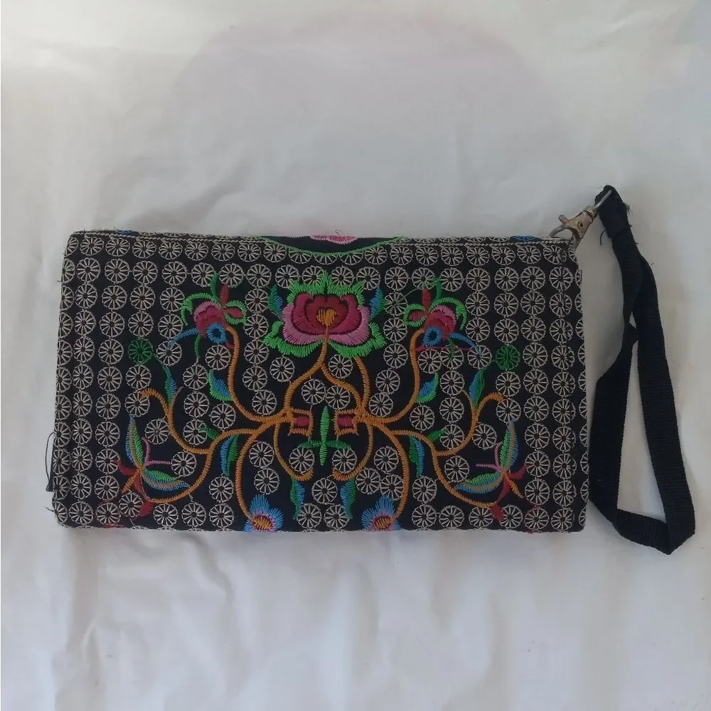 Embroided Hand Wallet